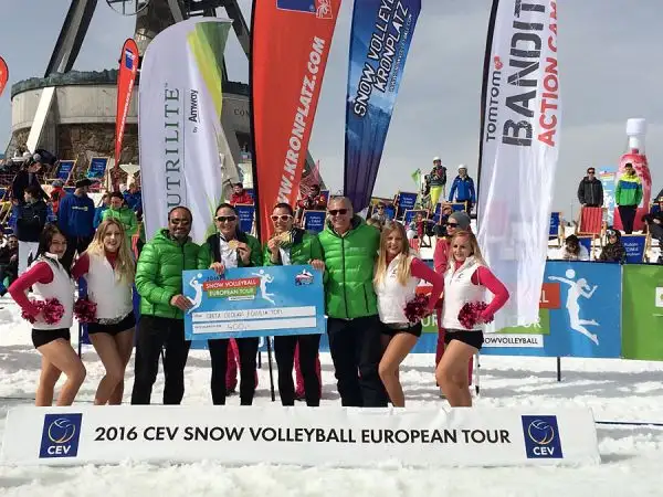 Le ragazze del team Nutrilite Greta Cicolari e Giulia Toti a Plan de Corones si sono laureate campionesse d'Europa del CEV Snow Volleyball European Tour.