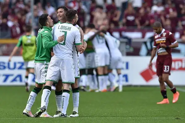 Nel giorno dell'inaugurazione dello stadio al Grande Torino il Sassuolo super i granata con i gol di Sansone, Peluso e Trotta e punta il sesto posto. Di Bruno Peres il gol del momentaneo pareggio.