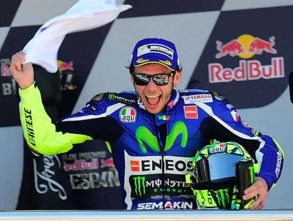 Le immagini del trionfo di Valentino Rossi che ha dominato il week end del GP di Spagna proprio in casa dei suoi rivali Jorge Lorenzo e Marc Marquez.