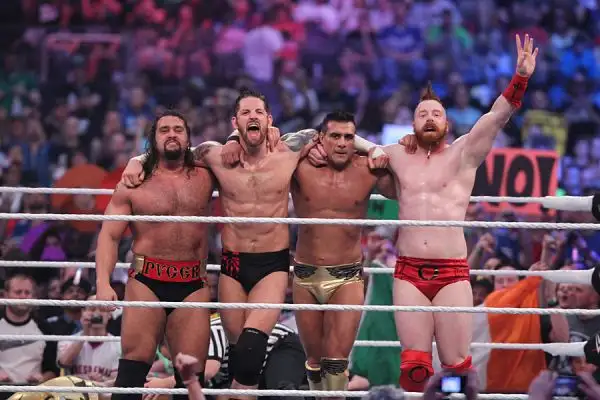 La WWE ha annunciato che ha fatto segnare un nuovo record: 101.763 tifosi presenti ad Arlington in Texas.