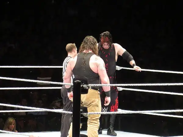 Tutto esaurito al Forum di Assago per la prima tappa italiana del tour "Wrestlemania Revenge", con Roman Reigns e tutti gli altri grandi wrestler protagonisti sul ring.