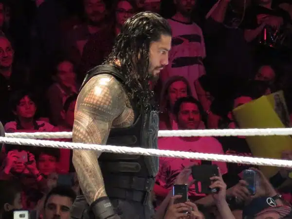 Tutto esaurito al Forum di Assago per la prima tappa italiana del tour "Wrestlemania Revenge", con Roman Reigns e tutti gli altri grandi wrestler protagonisti sul ring.