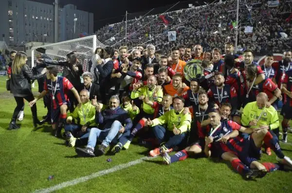 La squadra di Juric chiude la sua cavalcata in serie B con una vittoria.
