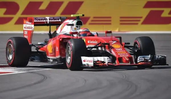 Poker di Rosberg, Kimi sul podio. Il tedesco domina in Russia e allunga su Hamilton, secondo. Vettel tamponato e ritirato.