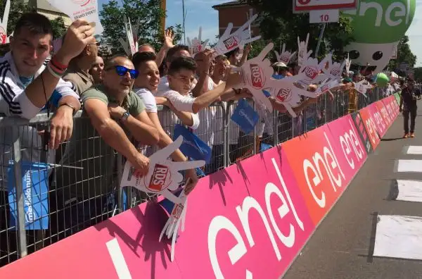 I tifosi all'arrivo di Cassano d'Adda.