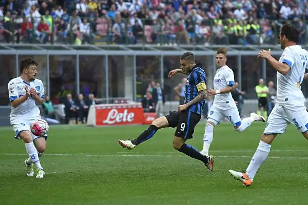 L'Inter riscatta la sconfitta con la Lazio e battendo l'Empoli con i gol di Icardi e Perisic blindando il quarto posto che vale la qualificazione diretta all'Europa League.