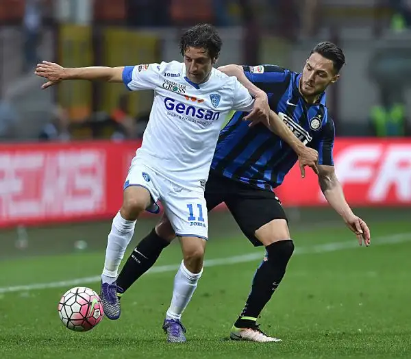 L'Inter riscatta la sconfitta con la Lazio e battendo l'Empoli con i gol di Icardi e Perisic blindando il quarto posto che vale la qualificazione diretta all'Europa League.