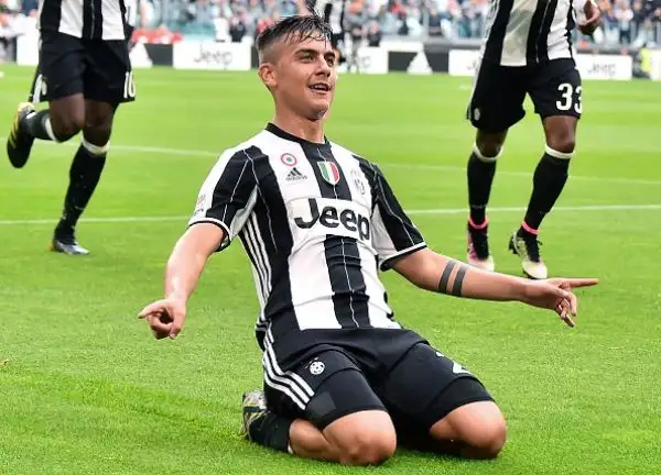 La Juventus festeggia con la manita.Travolta la Sampdoria nell'ultima di campionato: doppietta per Dybala.
