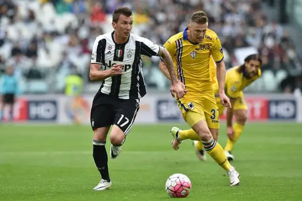La Juventus festeggia con la manita.Travolta la Sampdoria nell'ultima di campionato: doppietta per Dybala.