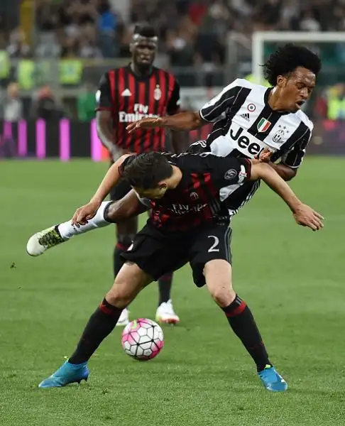 Cuadrado 7. Il suo ingresso cambia la partita, dai suoi piedi parte l'assist per l'1-0.