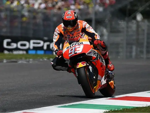 Il Dottore, dopo aver faticato nelle libere, ha piazzato la zampata negli ultimi secondi delle qualifiche, lasciandosi alle spalle il futuro compagno di squadra Viñales e a Iannone.