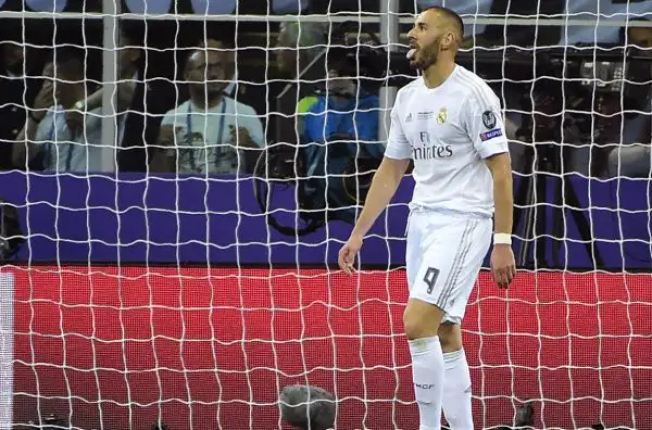 Benzema 5. Si divora un gol, poi sparisce dal campo per larghi tratti del match.