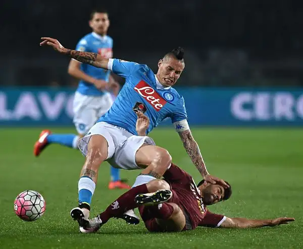 Sorride il Napoli, che vince in casa del Toro e mantiene la seconda posizione in classifica. Ancora a segno Higuain, eguagliato Angelillo, Callejon e Bruno Peres.