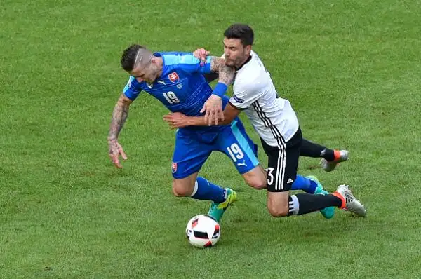 La Germania fa paura, ai quarti in goleada. Spazzata via la Slovacchia.