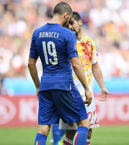 Miracolo dell'Italia che batte 2-0 la Spagna con i gol di Chiellini e Pellè dopo una prestazione superba e giocherà i quarti a Bordeaux sabato sera contro con la Germania.