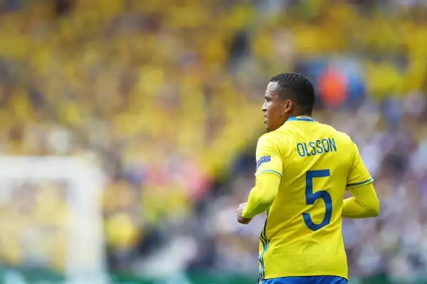 Olsson 6,5. Spina nel fianco degli Azzurri, sulla fascia è l'unico a rendersi pericoloso dei suoi.