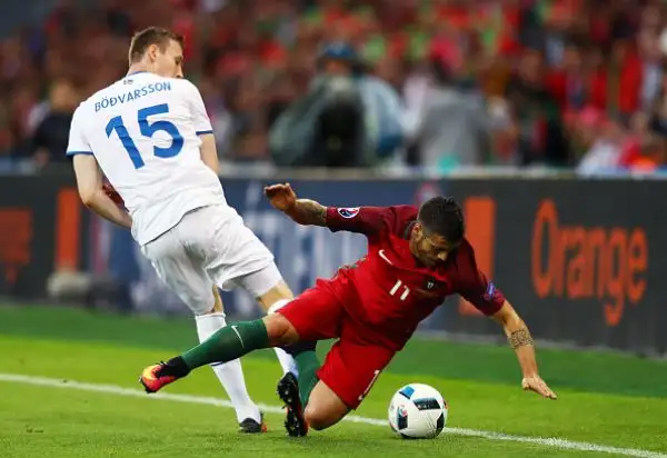 Nani non basta, Bjarnason spegne il Portogallo. Sorprendente 1-1 a Saint-Etienne tra i lusitani e l'Islanda: delude Cristiano Ronaldo.