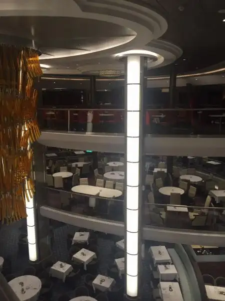 Sportal.it ha visitato a La Spezia Harmony of the Seas di Royal Caribbean International: dalla pista di pattinaggio su ghiaccio ai simulatori di surf, dal minigolf alla parete da scalata e molto altro