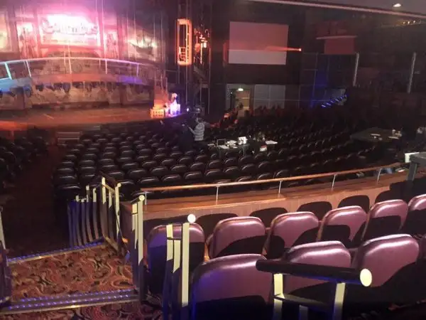 Sportal.it ha visitato a La Spezia Harmony of the Seas di Royal Caribbean International: dalla pista di pattinaggio su ghiaccio ai simulatori di surf, dal minigolf alla parete da scalata e molto altro