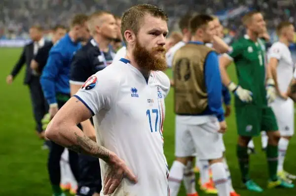 I sogni 'Vichinghi' si infrangono sulla Francia. I transalpini piegano gli avversari con una doppietta di Giroud e le reti di Pogba, Payet e Griezmann. Di Sigthorsson e Bjarnasson le reti islandesi.
