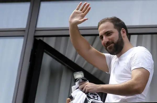 "Sto vivendo delle bellissime sensazioni, sono felice di arrivare alla Juve". Che festa per il Pipita a Torino.