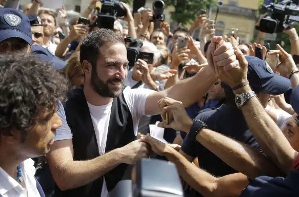 "Sto vivendo delle bellissime sensazioni, sono felice di arrivare alla Juve". Che festa per il Pipita a Torino.