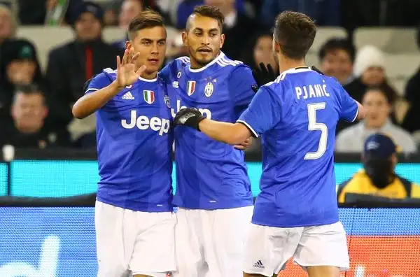 La nuova Juve convince: steso il Tottenham. Primo gol per Benatia, segna anche Dybala e brilla Pjanic.