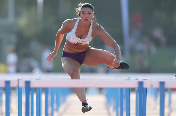 La campionessa australiana di corsa ad ostacoli Michelle Jenneke