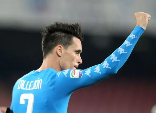 Poker del Napoli, il Milan chiude in 9. Milik e Callejon abbattono i rossoneri.