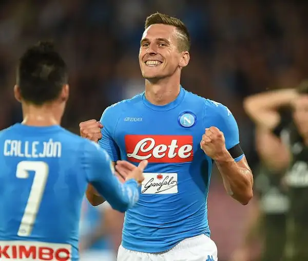 Poker del Napoli, il Milan chiude in 9. Milik e Callejon abbattono i rossoneri.
