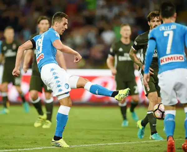 Poker del Napoli, il Milan chiude in 9. Milik e Callejon abbattono i rossoneri.