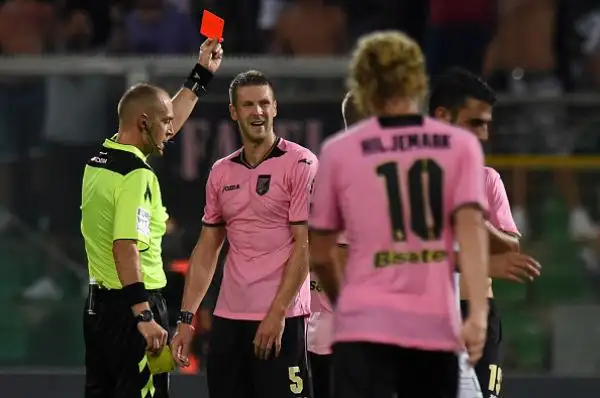 Colpo del Sassuolo a Palermo: i neroverdi dominano in lungo e in largo, e segnano dal dischetto con Berardi. 