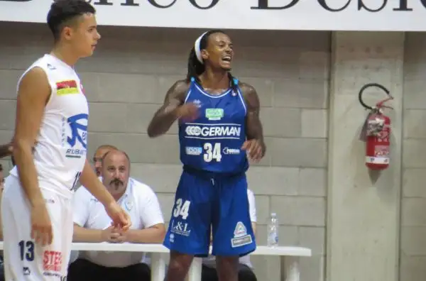 Il Trofeo Lombardia si è aperto con la netta vittoria di Moss e compagni.