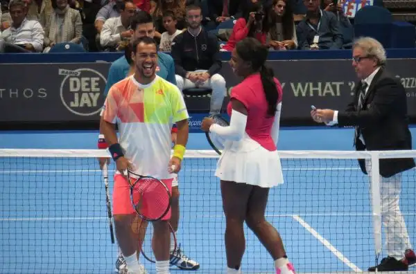 Grande spettacolo al Forum di Assago per l'evento benefico promosso dalla fondazione del numero 1 del mondo a cui hanno preso parte anche Serena Williams, Flavia Pennetta, Fabio Fognini e... Fiorello.