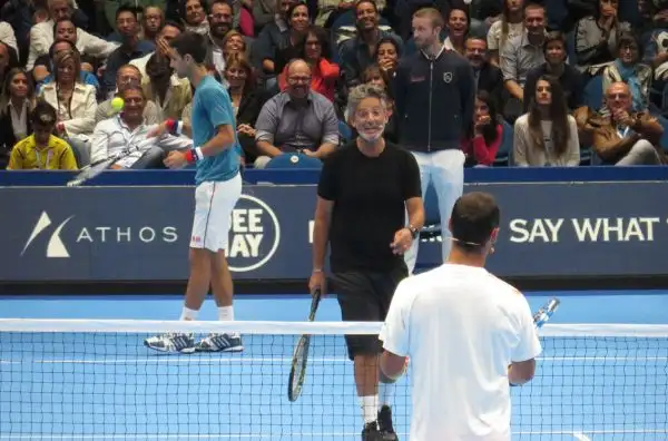 Grande spettacolo al Forum di Assago per l'evento benefico promosso dalla fondazione del numero 1 del mondo a cui hanno preso parte anche Serena Williams, Flavia Pennetta, Fabio Fognini e... Fiorello.