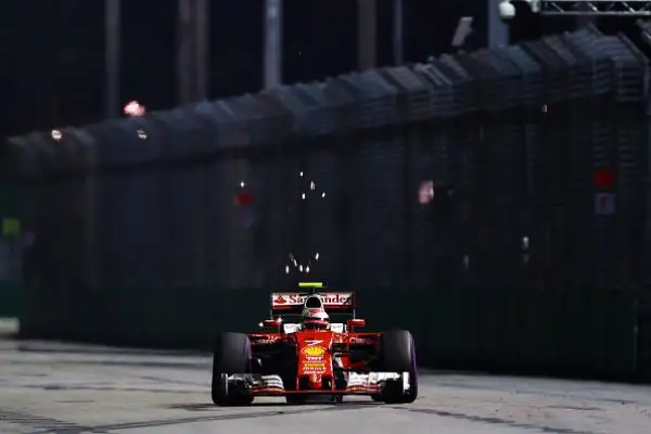 Rosberg, vittoria e sorpasso Mondiale. Ferrari giù dal podio.