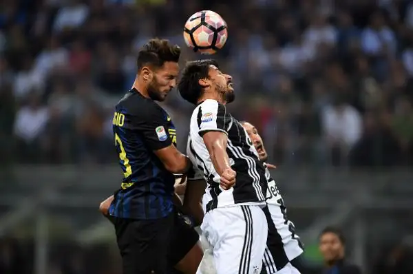 L'Inter risorge, Juve ko a San Siro. I nerazzurri si riscattano e stendono i campioni d'Italia.
