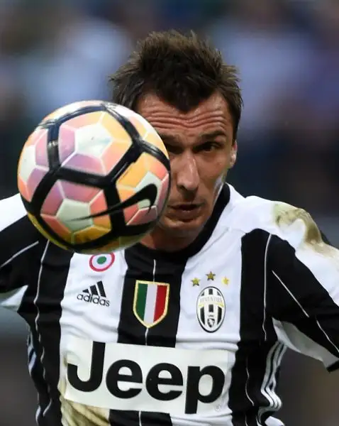 L'Inter risorge, Juve ko a San Siro. I nerazzurri si riscattano e stendono i campioni d'Italia.