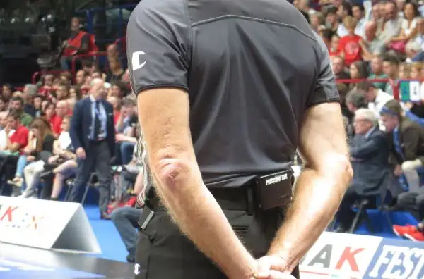 L'Olimpia ha conquistato per la prima volta la Supercoppa. Simon eletto Mvp.