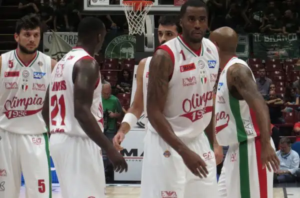 L'Olimpia ha conquistato per la prima volta la Supercoppa. Simon eletto Mvp.