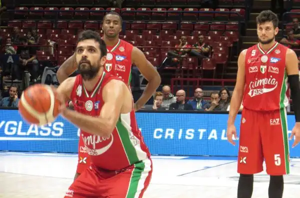 L'Olimpia è la seconda finalista della Supercoppa: spazzata via nella ripresa la squadra di Pancotto.