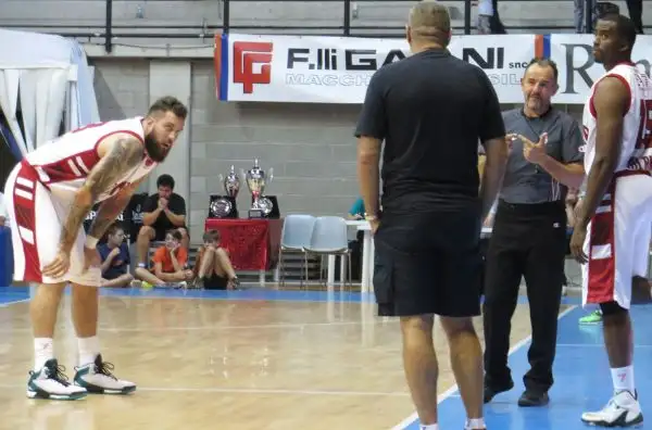 L'Olimpia vince il Trofeo Lombardia imponendosi sulla Vanoli Cremona nell'antipasto della semifinale di Supercoppa che si terrà settimana prossima al Forum.
