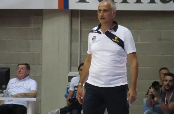 L'Olimpia vince il Trofeo Lombardia imponendosi sulla Vanoli Cremona nell'antipasto della semifinale di Supercoppa che si terrà settimana prossima al Forum.