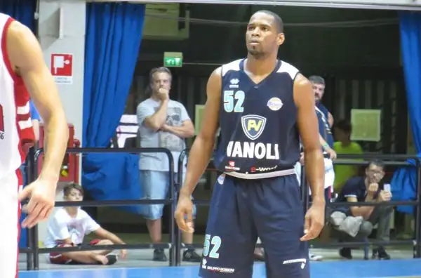 L'Olimpia vince il Trofeo Lombardia imponendosi sulla Vanoli Cremona nell'antipasto della semifinale di Supercoppa che si terrà settimana prossima al Forum.