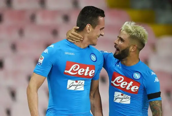 Milik porta il Napoli in vetta. Il polacco entra e risolve la partita con il Bologna, sconfitto 3-1.