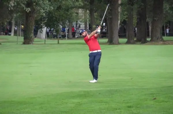 Storico trionfo di Francesco Molinari, che ha battuto di un colpo l'inglese Danny Willett. Hanno assistito al torneo ben 47.000 spettatori.