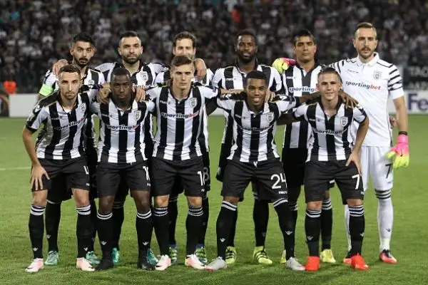 Scialbo pareggio per i viola, che al “Toumba” si fanno irretire dalla torcida greca. Paulo Sousa manda in campo tanti titolari, ma l’esperimento del doppio centravanti Kalinic-Babacar non funziona.
