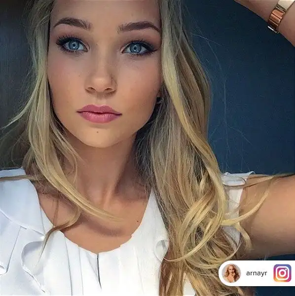 La bella Miss Islanda 2015 Arna Yr Jonsdottir, grande sportiva e provetta saltatrice con l'asta, si è rifiutata di dimagire lasciando il Miss Grand International.