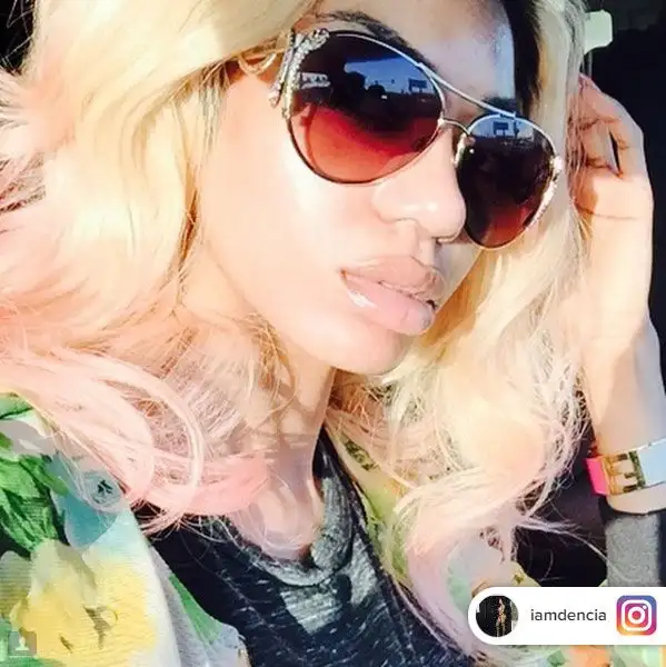 Oltre ad aver stregato il centrocampista francese sta facendo molto parlare di se la cantante britannica di origine camerunense che non fa mancare nulla ai suoi numerosi fan su Instagram.