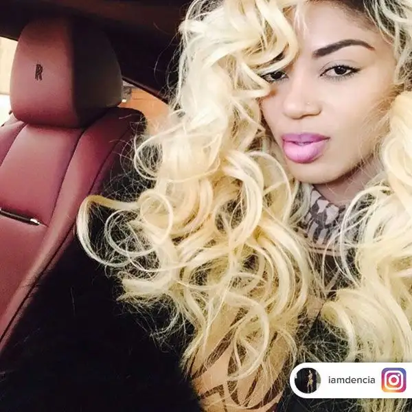 Oltre ad aver stregato il centrocampista francese sta facendo molto parlare di se la cantante britannica di origine camerunense che non fa mancare nulla ai suoi numerosi fan su Instagram.